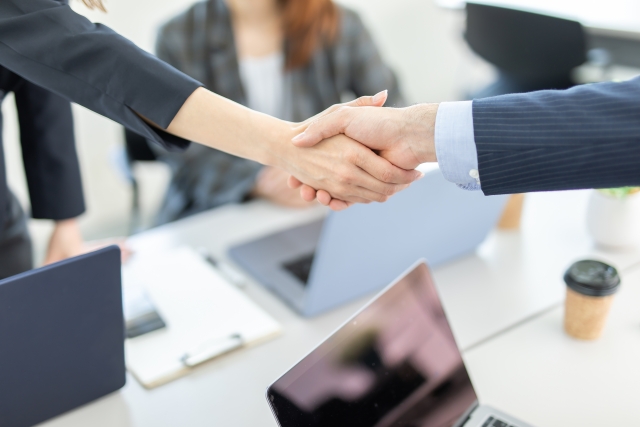 【IT通訳の現場から】急を要する一本のメールから